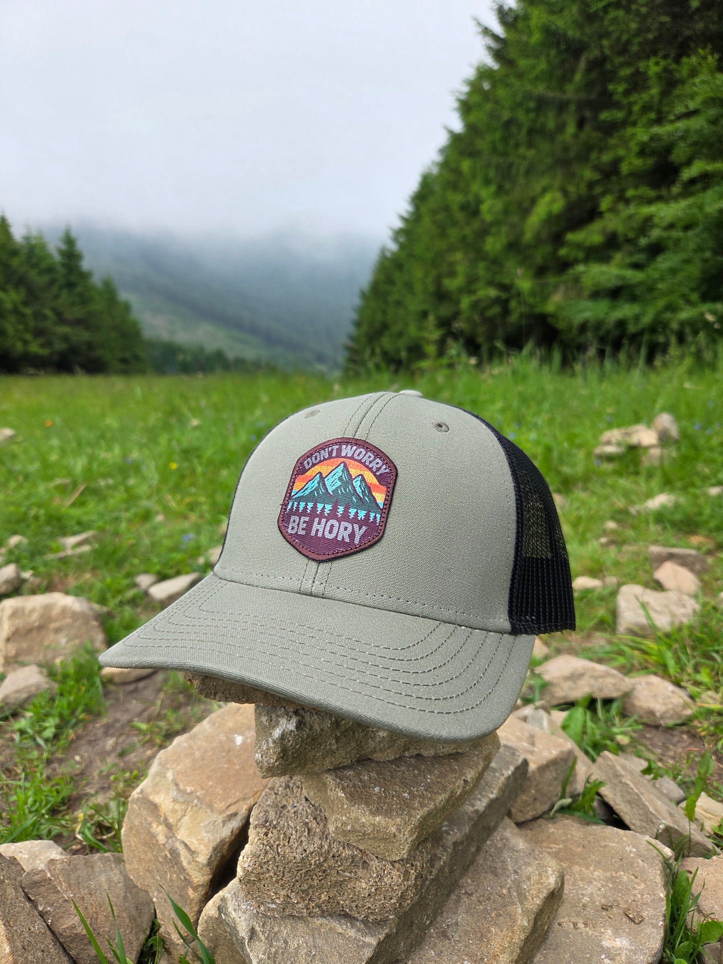 Kšiltovka trucker khaki - Don't Worry Be Hory