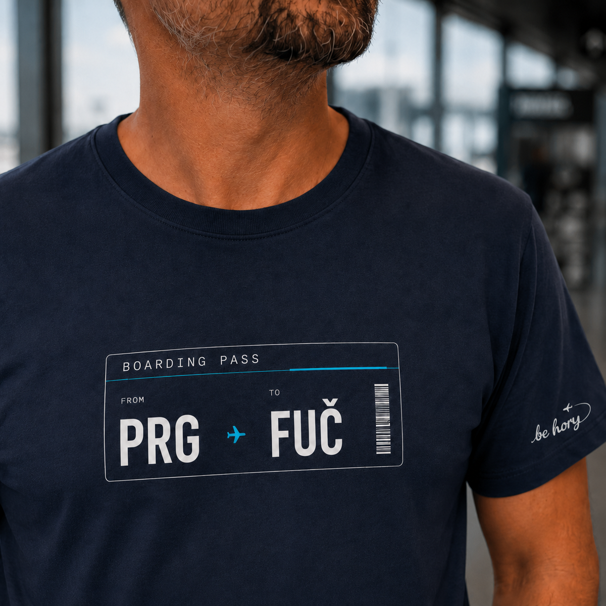 PRG ✈️ FUČ – Pánské cestovatelské tričko