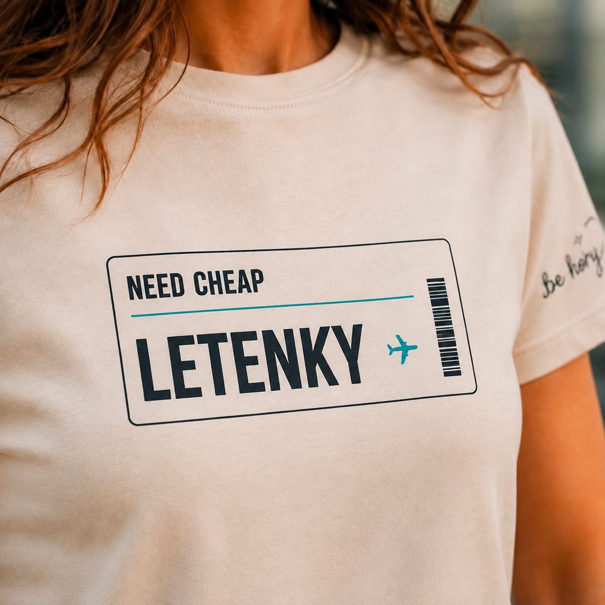 Need Cheap Letenky – Dámské cestovatelské tričko
